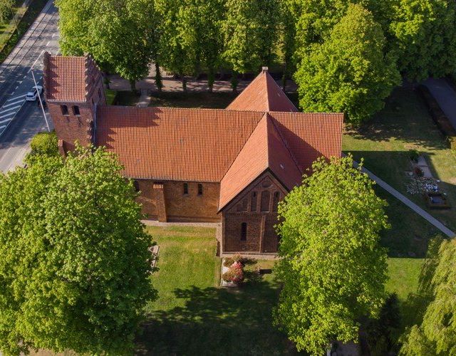Dalum Kirke luftfoto